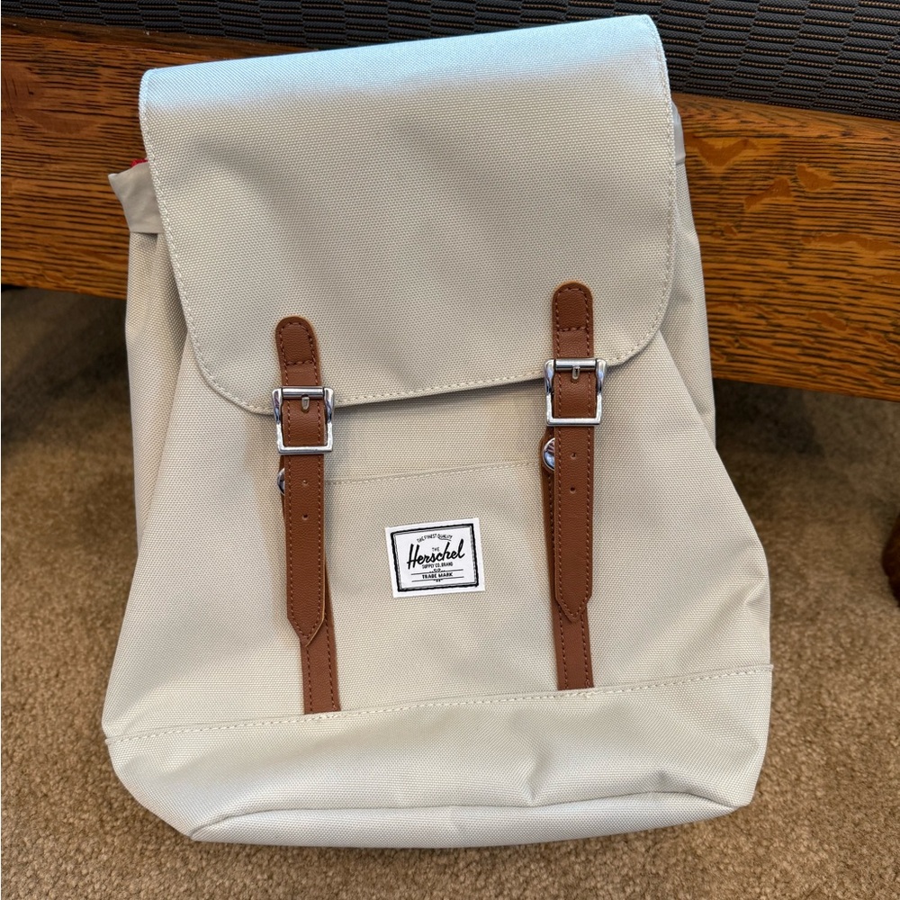Herschel Retreat Mini bag
